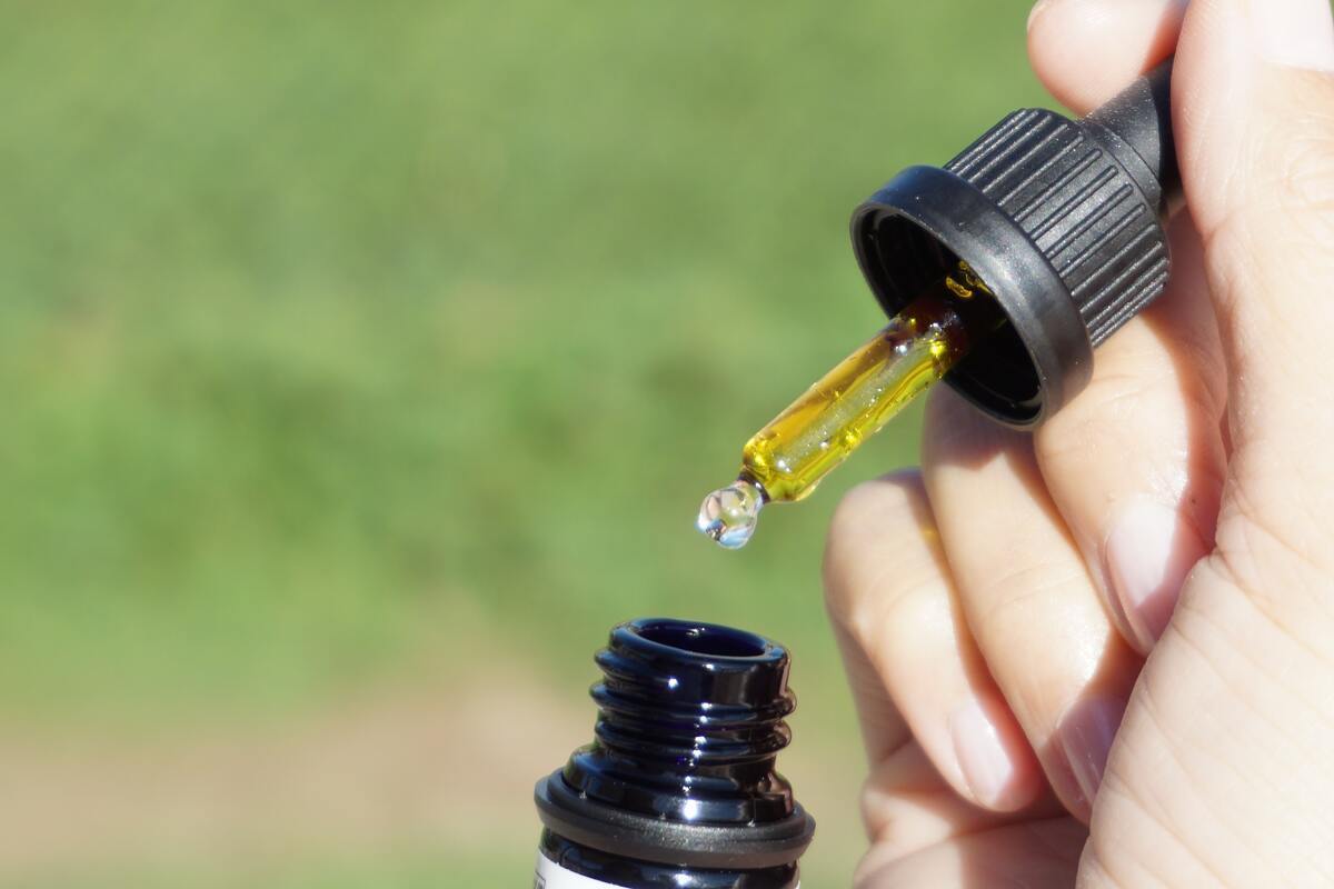 10 Best Full Spectrum CBD Oil & Tinctures Of 2024