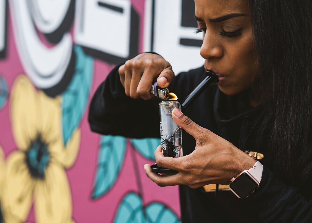 How Long Does The Smell Of Weed Last On Body How Long Does the Smell of Weed Last? - American Marijuana